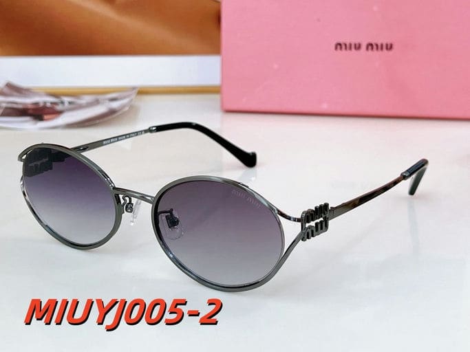 MIUYJ005